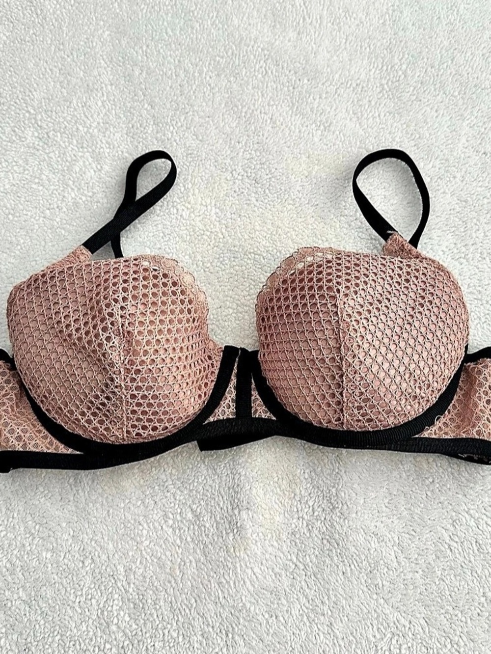 Victoria's Secret Very Sexy Fishnet Lace Peekaboo Low-Cut Demi Bra Demi Bra Pink